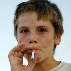 Подростковое курение является серьезной современной проблемой