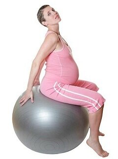 Упражнения на фитболе для беременных